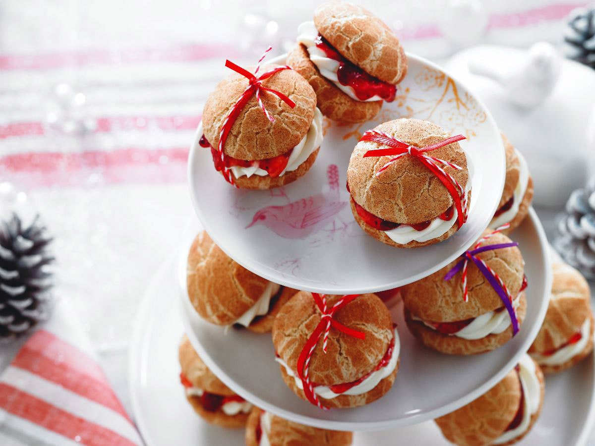 Chewy Maple Cream Cookies