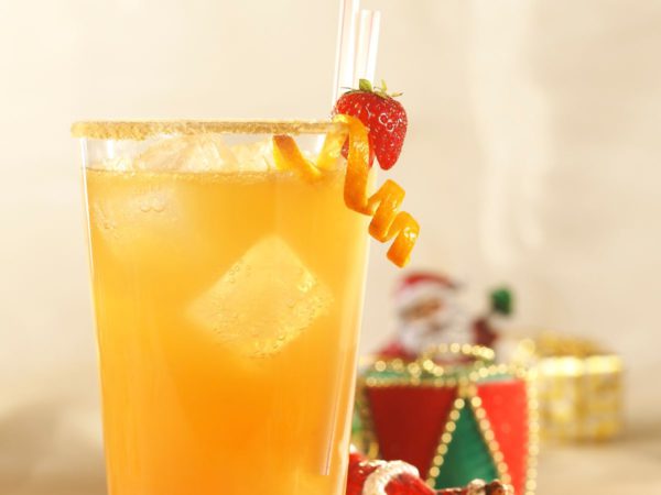 Recipe — Bubbly Fruit Cocktail with Maple Syrup