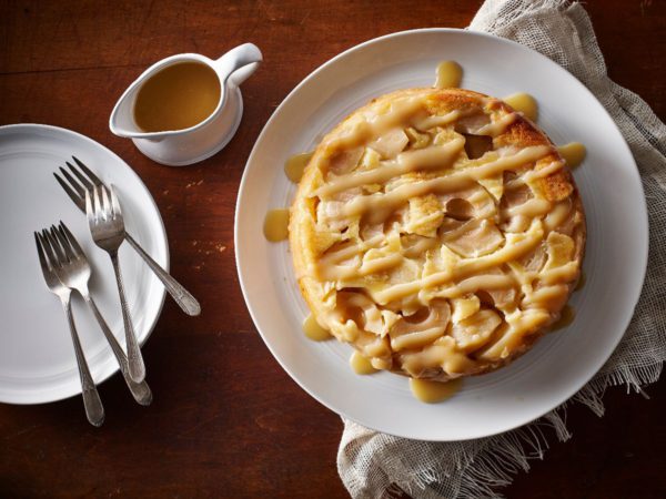 Recipe — Reversed Apple Cake with Maple Sauce