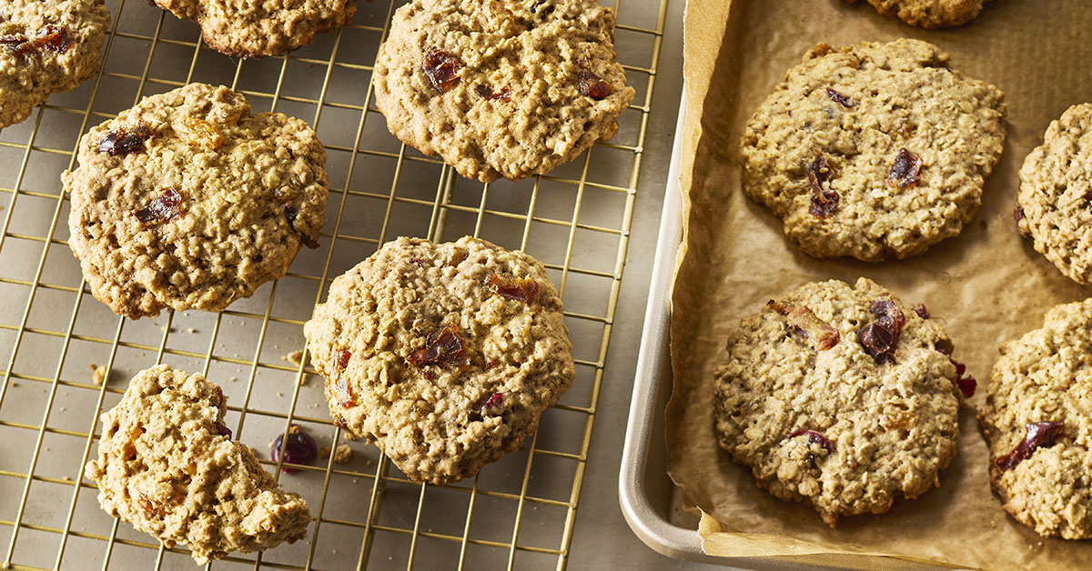 Maple Raisin Oatmeal Cookies | Maple from Canada