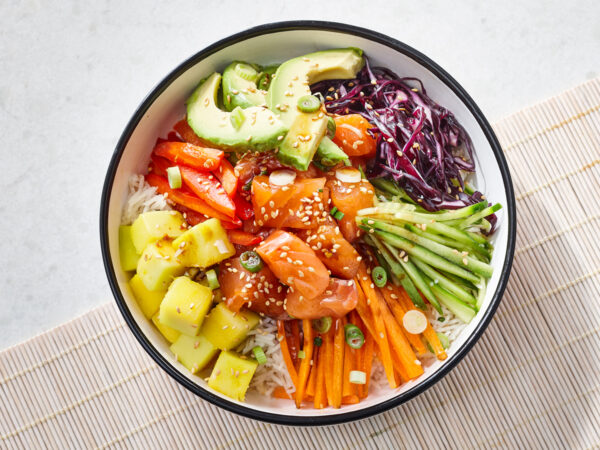 Salmon Poke Bowls (with easy poke bowl sauce)